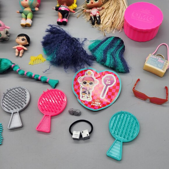 LOL Surprise OMG Dolls Bundle Lot with Accessories Pets Clothes Hair Brushes - Picture 3 of 10